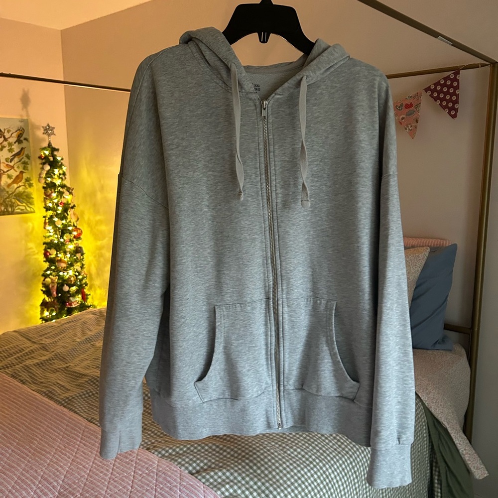 Time and Tru Light Gray Zip-Up Hoodie